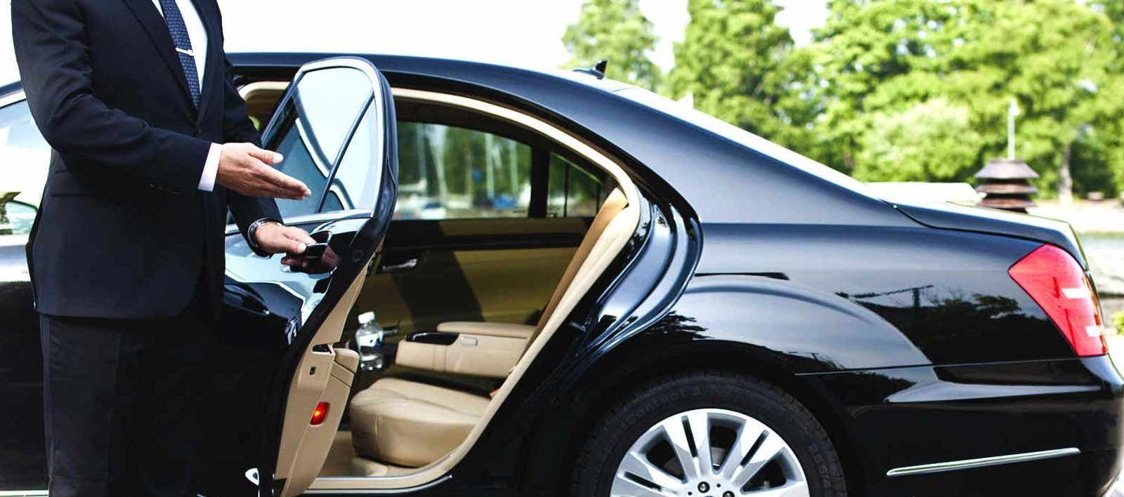 New Orleans Transportation VIP Black Car Service Professional Black Car Service and Limo Service